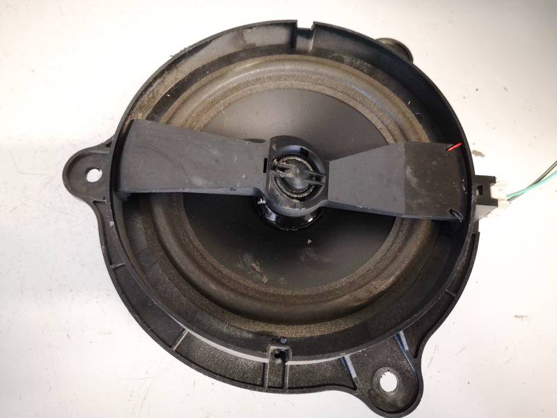 28156AV710 Nissan Primera 2003 Speaker (audio)