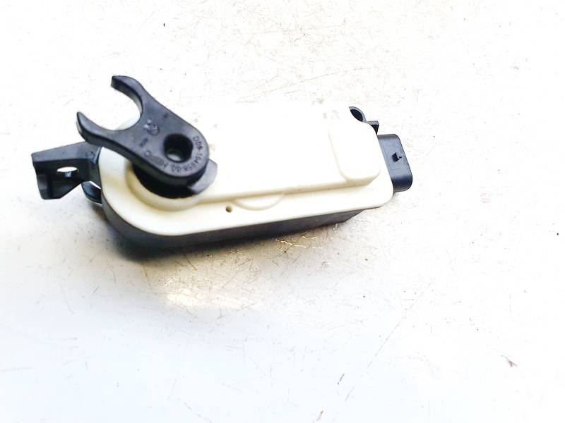 5878R1000 Mercedes-Benz EQB 2024 Servomotor-MOTOR APERTURA TRAMPILLAS CLIMATIZADOR - Thumbnail 2