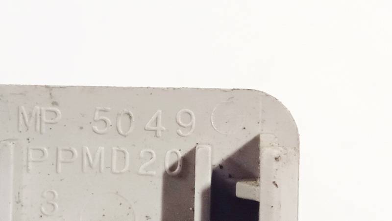 8D0819794 Audi A4 1995 Rejilla Aireadora - lado derecho, Moldura protectora de la rejilla de ventilación lateral del panel - lado derecho - Thumbnail 3