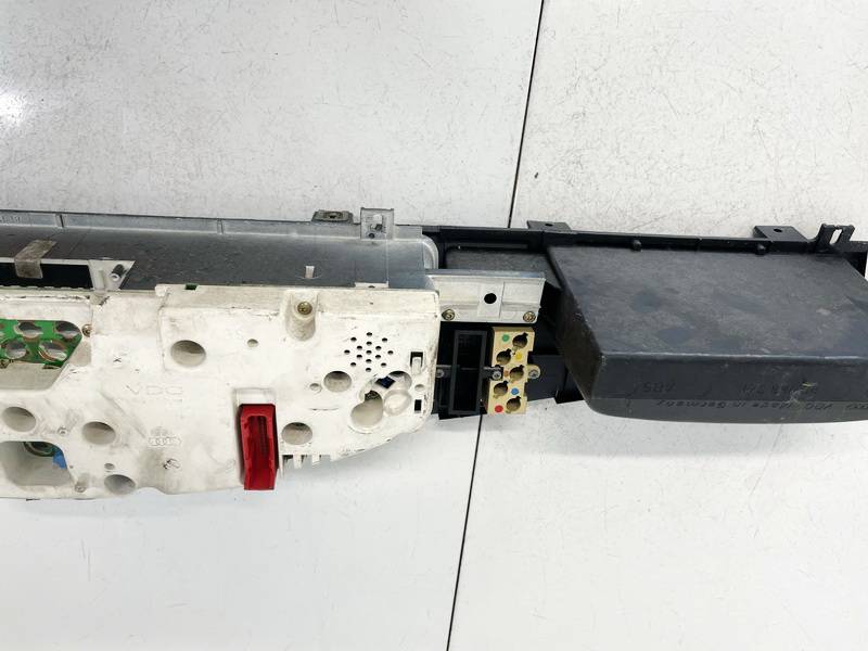 110208664002 Audi A6 1994 Speedometers - Cockpit - Speedo Clocks Instrument - Thumbnail 4