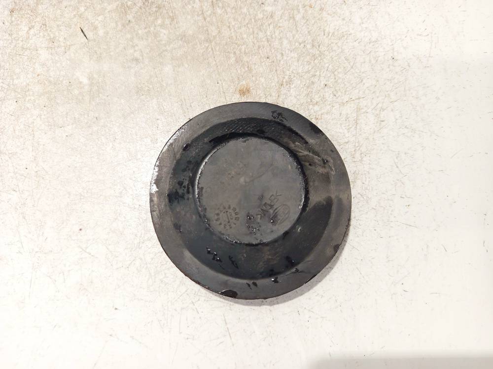 153874 Skoda Superb 2009 Ajovalon Polttimon Pölykansi - EDESSÄ