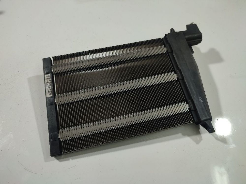 1K0963235E Volkswagen Golf 2005 Papildu elektriska salona sildītāja radiators - Thumbnail 3