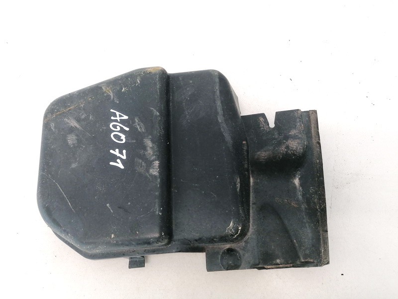 6431692501711 BMW 1-Series 2004 Salona apdare (plastmasas)