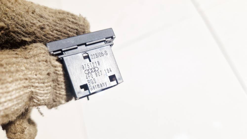 4F0927134 Audi A6 2005 ESP Switch Button - Thumbnail 3