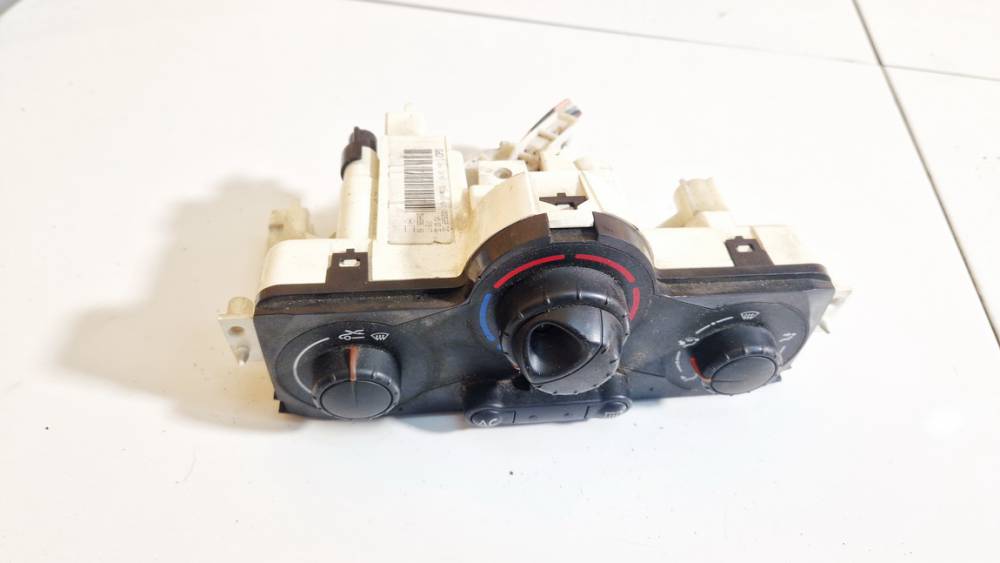 69587003 Renault Scenic 2004 Panel sterowania klimatyzacją (przełączniki ogrzewania)