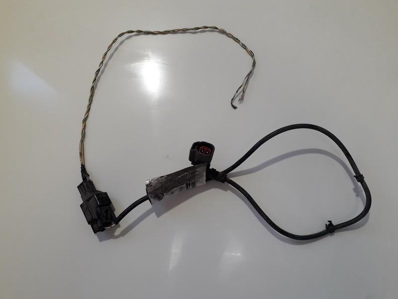 30667438A Volvo C30 2008 wiring looms and harnesses