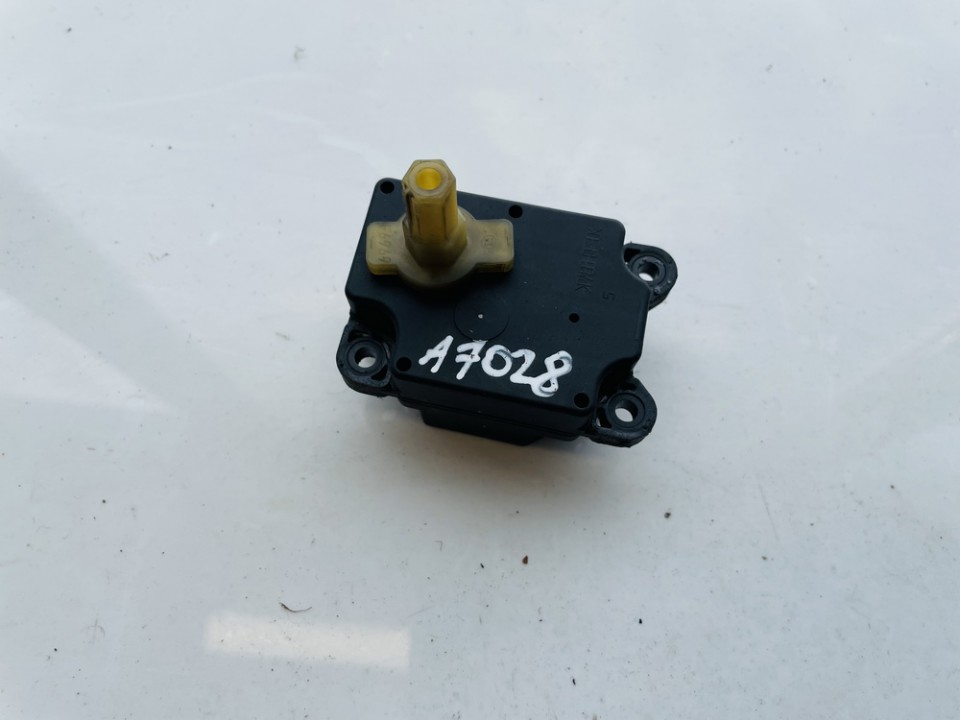 6G9N19E616AA Land-Rover Freelander 2007 Stellmotor Heizungsstellmotor Gebläse