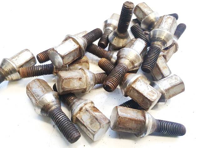 Volvo V70 1999 Vehicle Wheel Nuts kit - Thumbnail 2