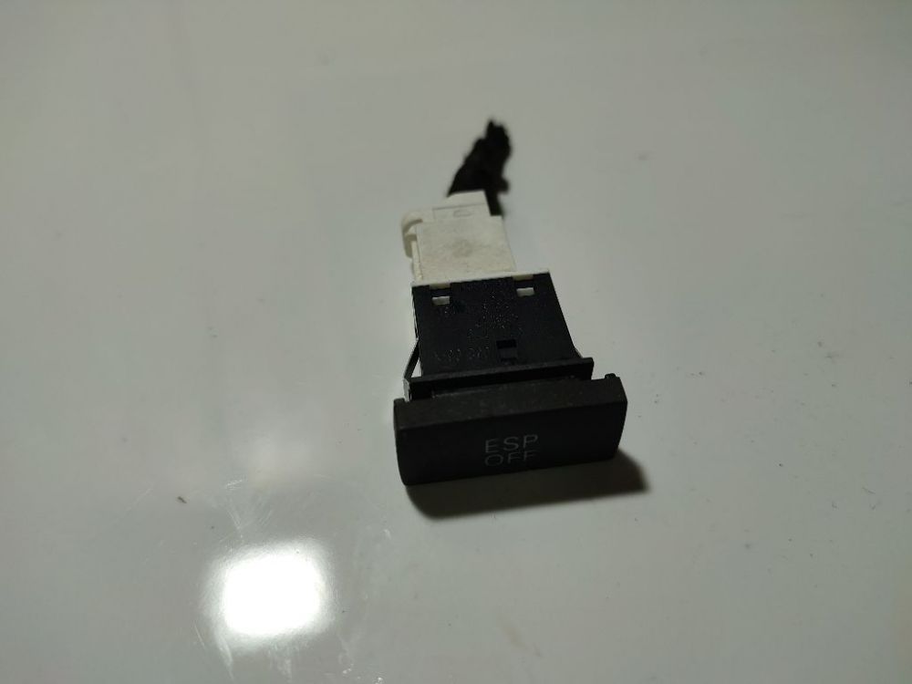 0680611 Audi A6 2006 ESP Switch Button