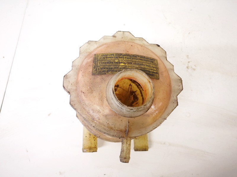 7700810997 Renault Clio 1997 Expansion Tank coolant (RADIATOR EXPANSION TANK BOTTLE )