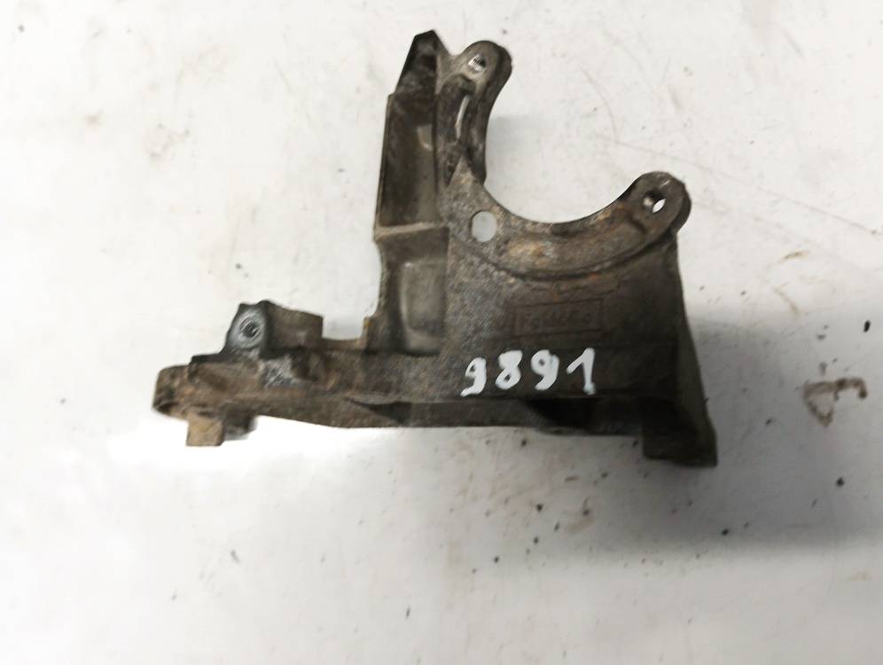 AV6Q9B470BB Ford Fiesta 2014 Engine Mount Bracket and Gearbox Mount Bracket - Thumbnail 3