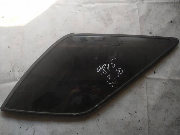 AS2 Kia Sorento 2004 Aizmugurējais virsbūves sānu stikls - AIZMUGURE PA LABI