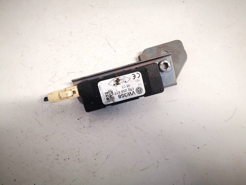 1T0035577 Volkswagen Touran 2004 Antenna Module Unit
