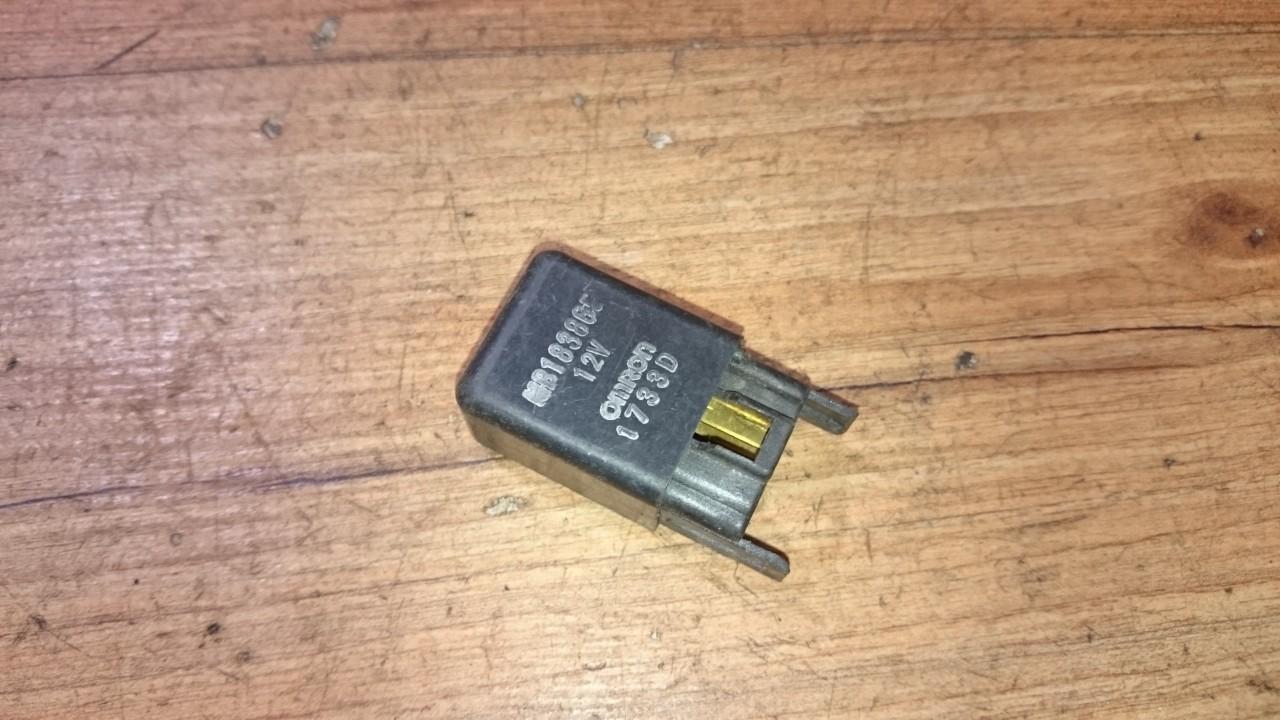 MB183865 1733D Relay module Mitsubishi Sigma 1992 1.8L 4EUR EIS00136579 ...