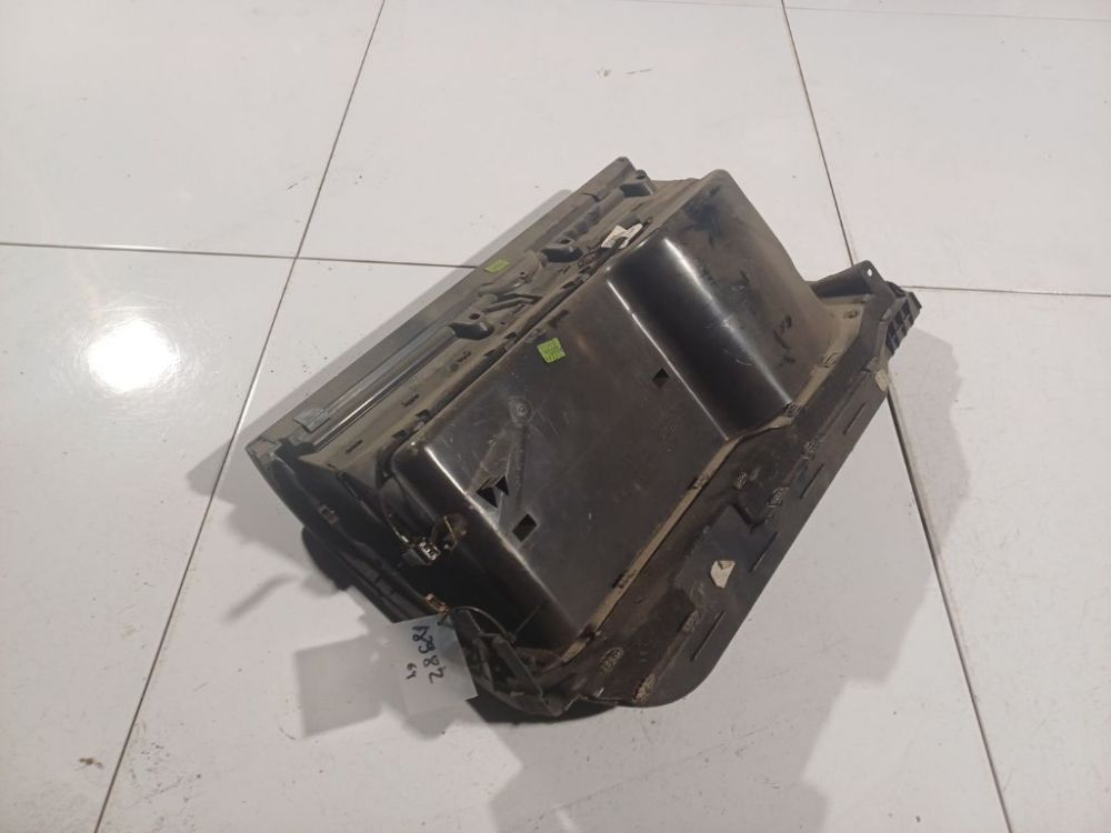 8L1857095 Audi A3 2000 Glove Box Assembly - Thumbnail 2