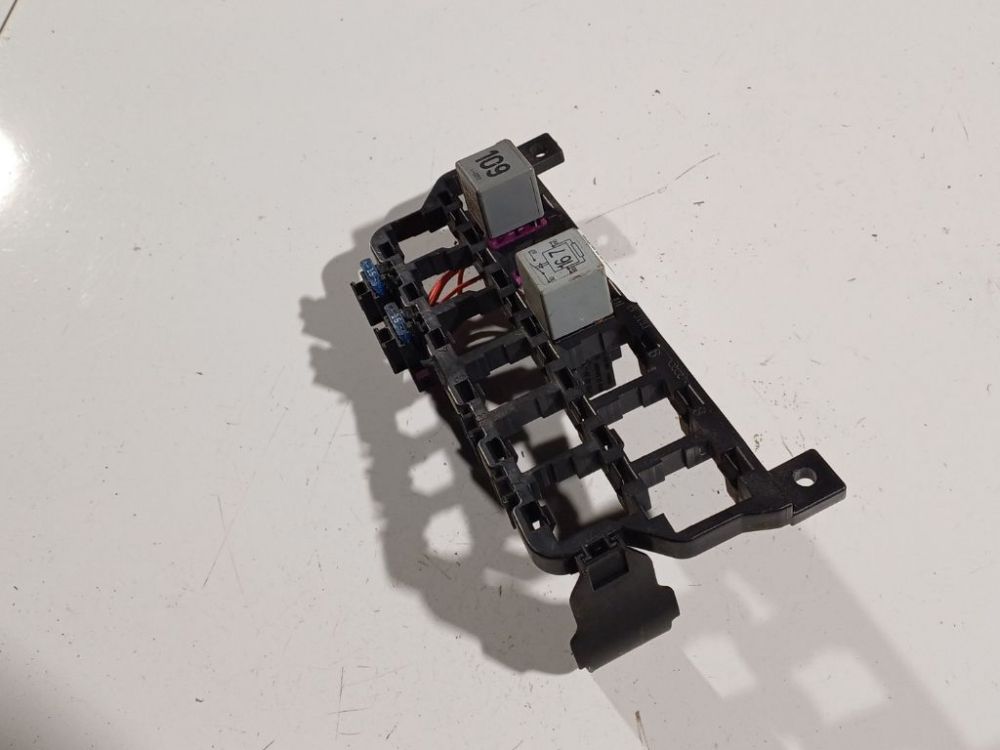 8D0937503E Volkswagen Bora 2003 Fuse box - Thumbnail 3