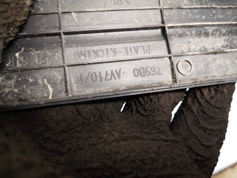 769B0AV710 Nissan Primera 2003 Interior door step trim - FRONT RIGHT - Thumbnail 3