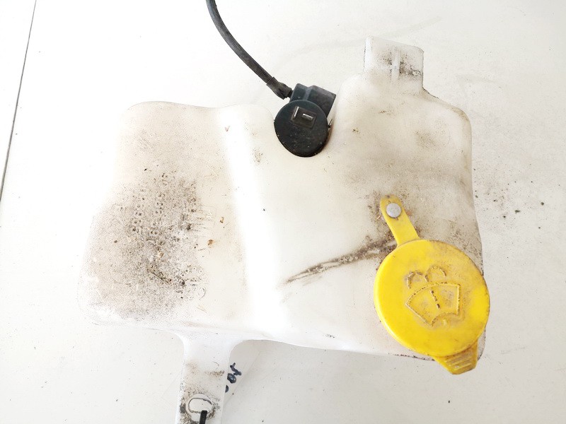 90386397 0023935 Windshield Washer Reservoir tank (WASHER BOTTLE) Opel Corsa 1999 1.5L 10EUR