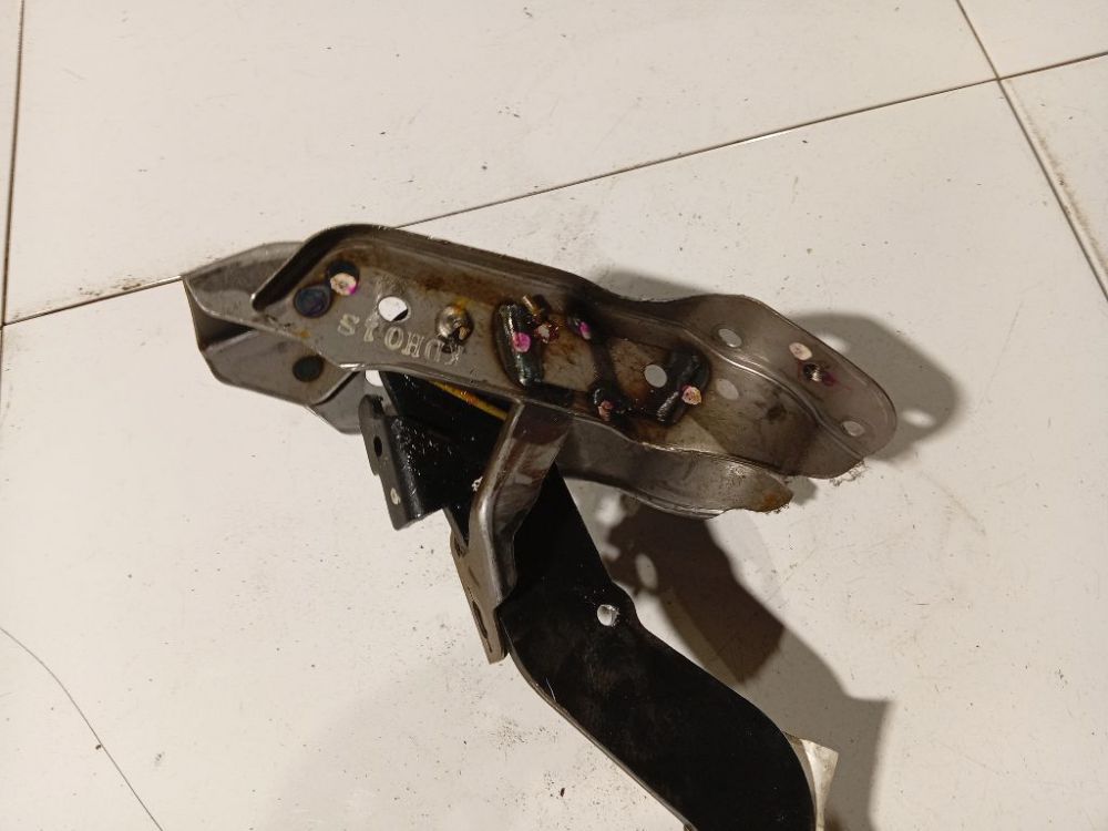 Honda Accord 2004 Pedal work, Brake pedal, Pedal bracket, Clutch pedal - Thumbnail 4