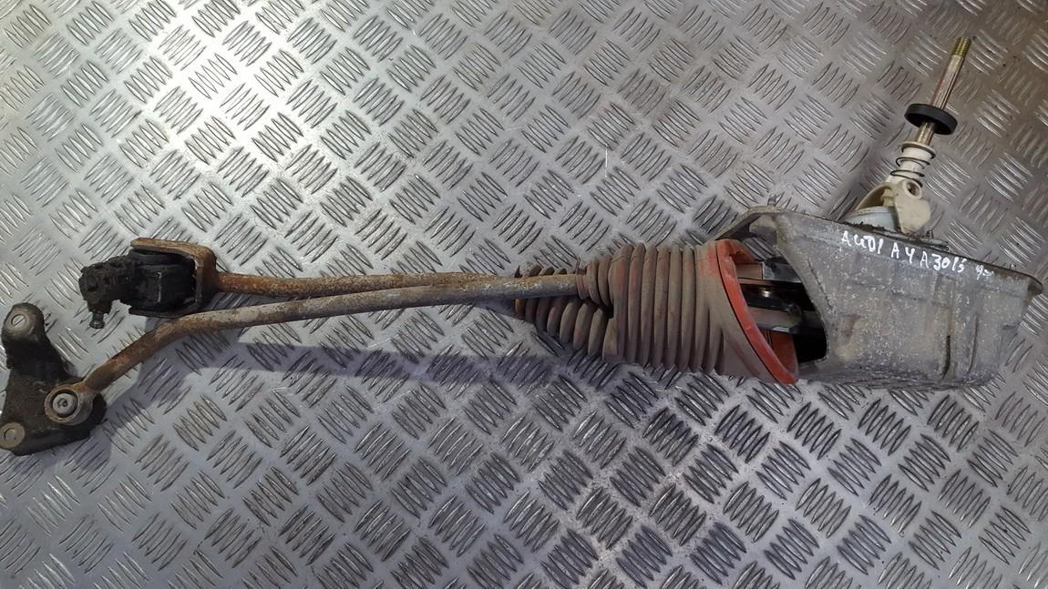 8D0711025 Audi A4 1997 Begiu perjungimo kulisa mechanine