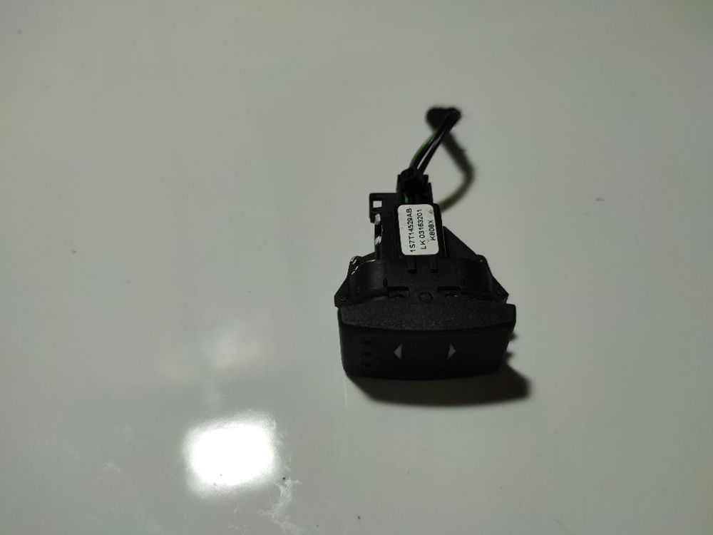 1S7T14529AB Ford Mondeo 2002 Power window control (Window Regulator-Window Switch)