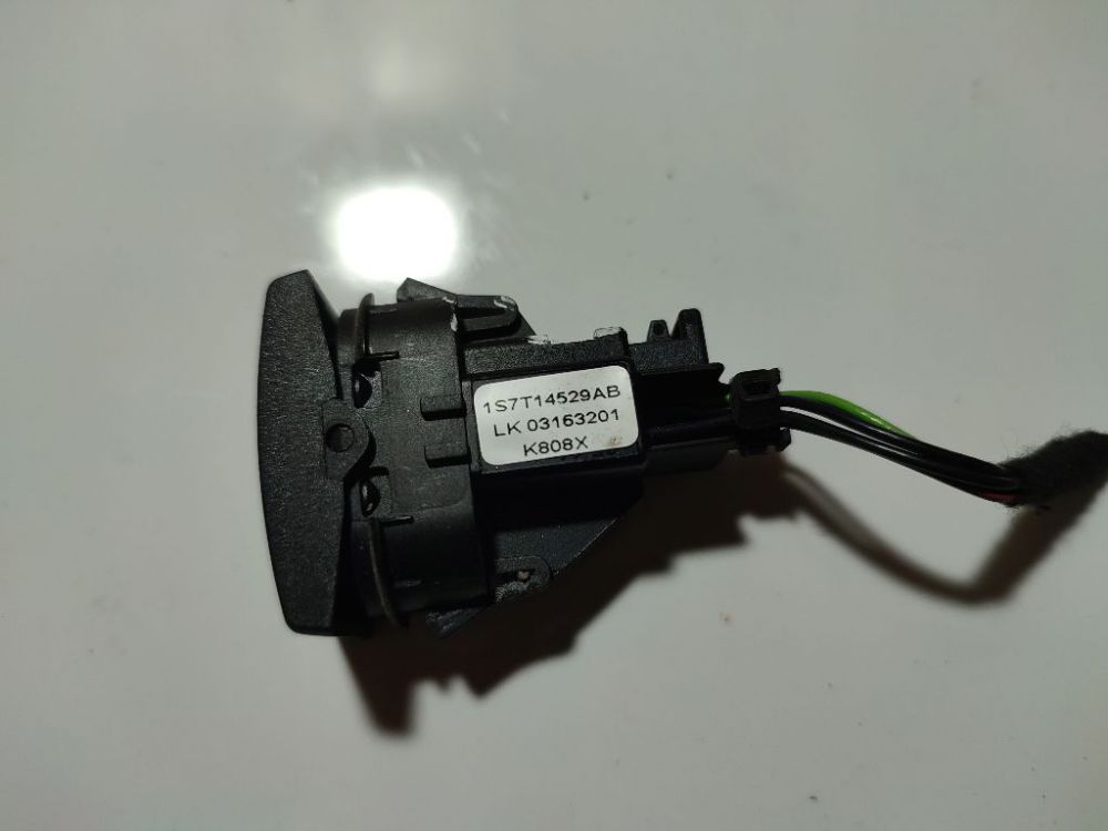 1S7T14529AB Ford Mondeo 2002 Power window control (Window Regulator-Window Switch) - Thumbnail 4