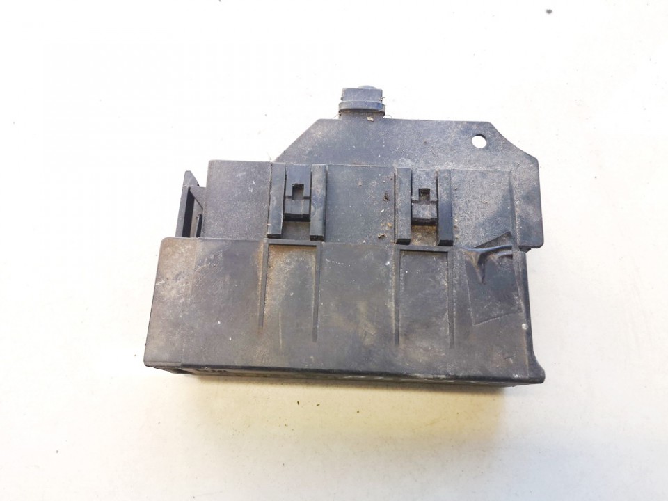 90589541 Opel Meriva 2004 Skrzynka bezpieczników