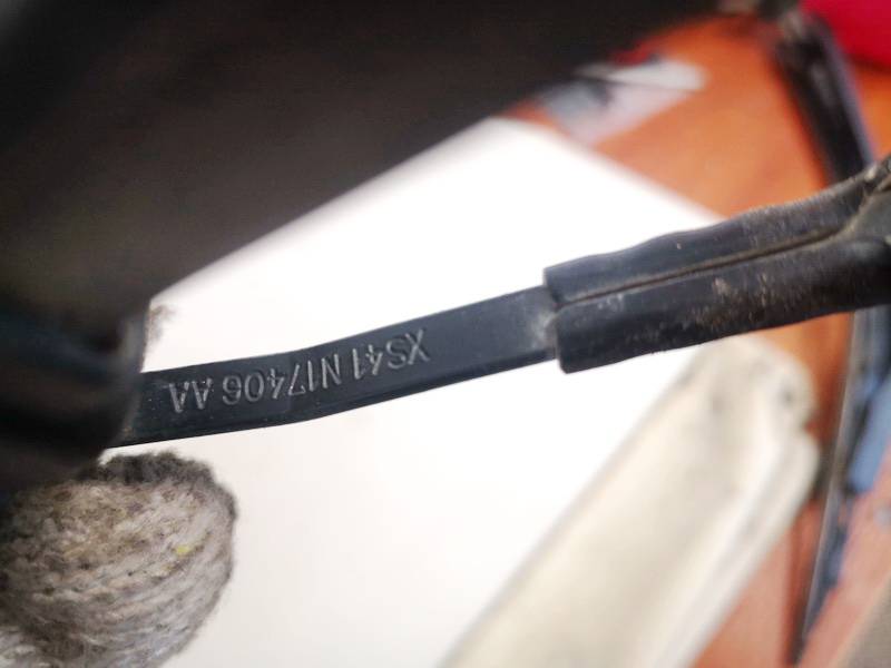 XS41N17406AA Ford Focus 2002 Wiper Arm, Windscreen Wiper Arm - REAR - Thumbnail 3