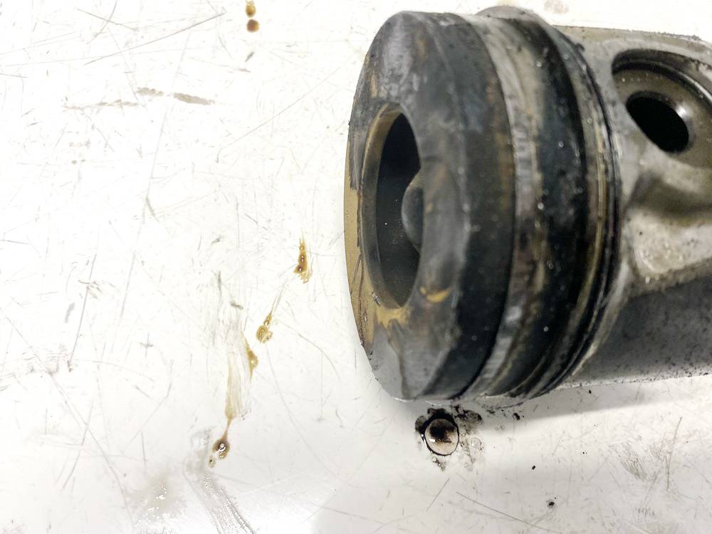 HS2RI Peugeot 407 2006 Piston and Conrod (Connecting rod) - Thumbnail 2