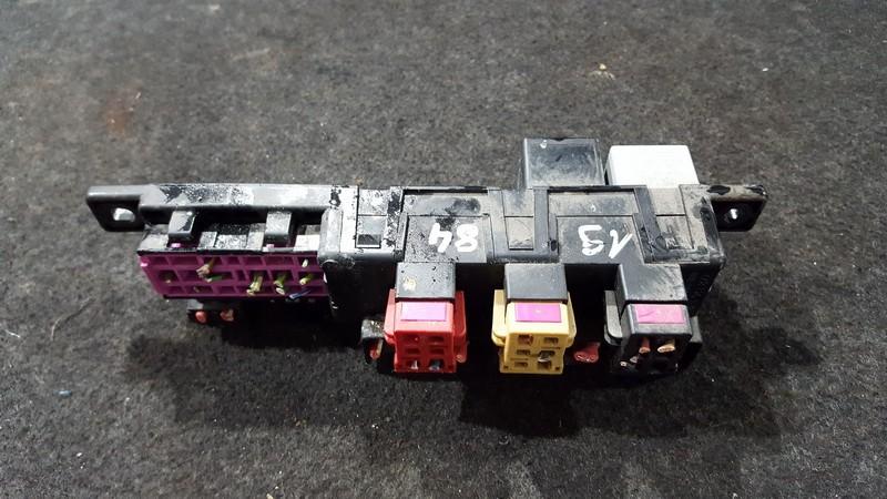 8L0941822 Seat Toledo 2001 Saugikliu deze