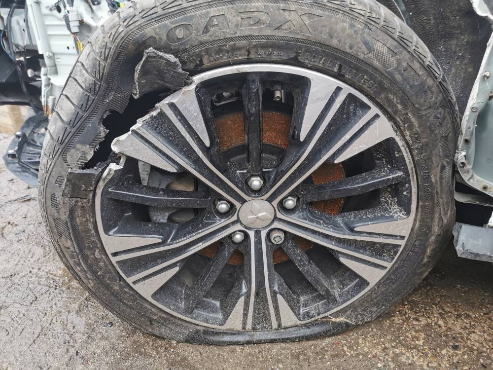 5X114.3 Mitsubishi Eclipse Cross 2019 Liettuan renkaiden komplekti R18 - Thumbnail 4