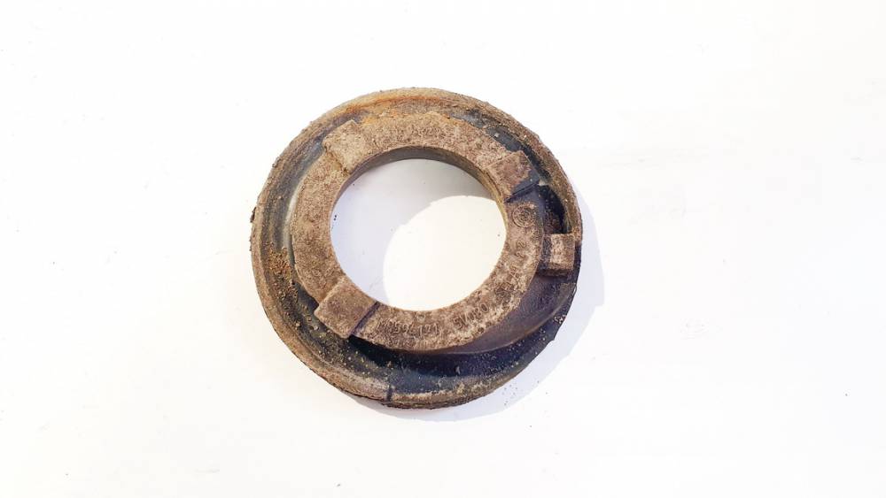 MR594121 Mitsubishi Colt 2003 Coil Spring, Cap Plate Upper