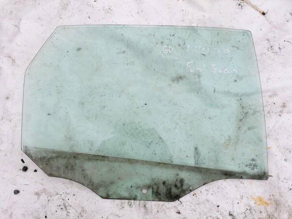 Ford Focus 2000 Door-Drop Glass - REAR RIGHT