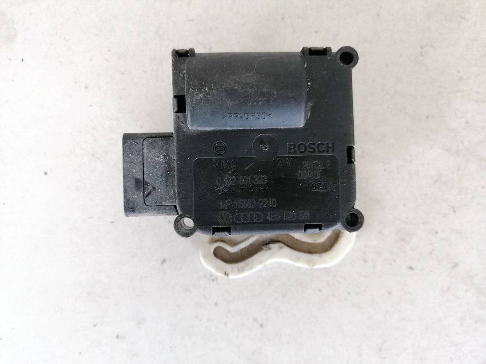 4E0820511 Volkswagen Touareg 2004 Heater Vent Flap Control Actuator Motor