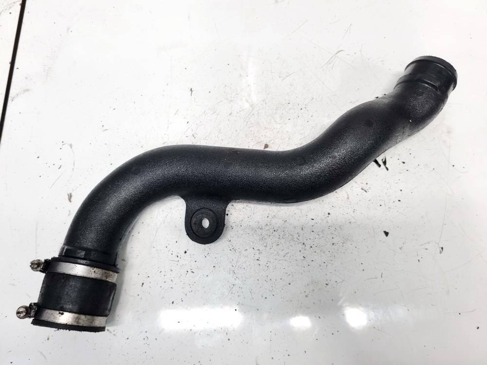 8D0145844A Volkswagen Passat 1997 TURBO INTERCOOLER PIPE HOSE