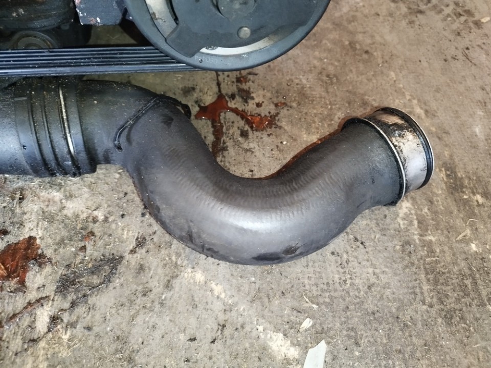 used used TURBO INTERCOOLER PIPE HOSE Volkswagen Passat 2006 1.9L 15EUR