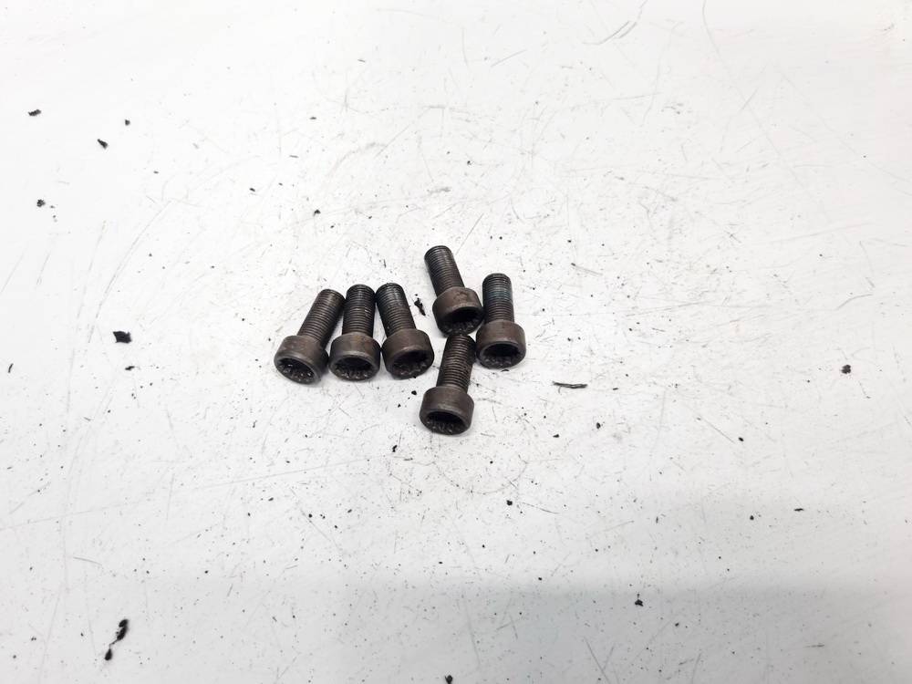 Audi A4 2005 Laukkukelan ruuvi - Thumbnail 2