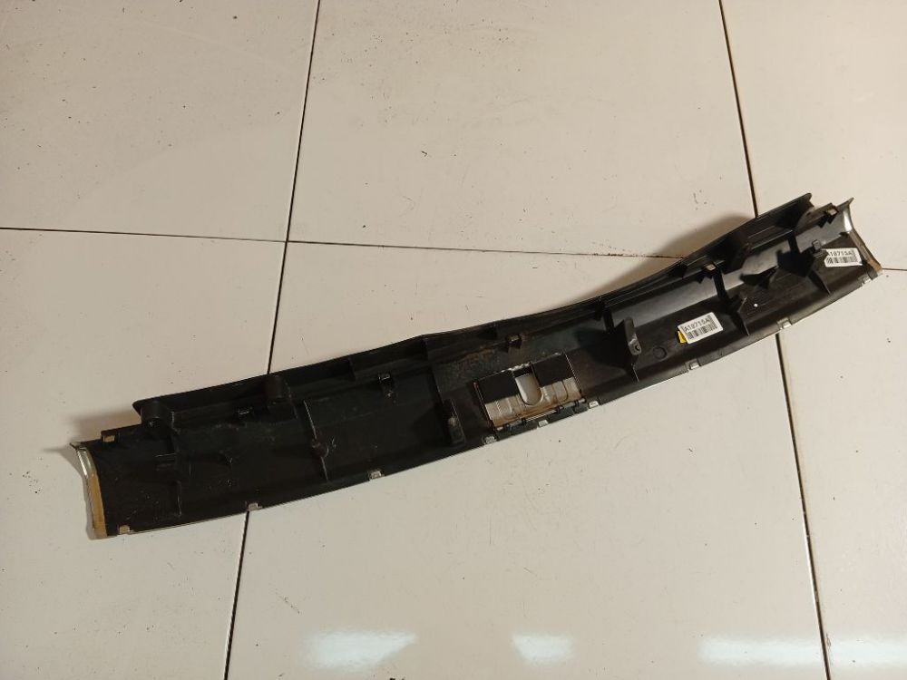 4F9864483 Audi A6 2005 Metal Boot Lip Cover - Thumbnail 3