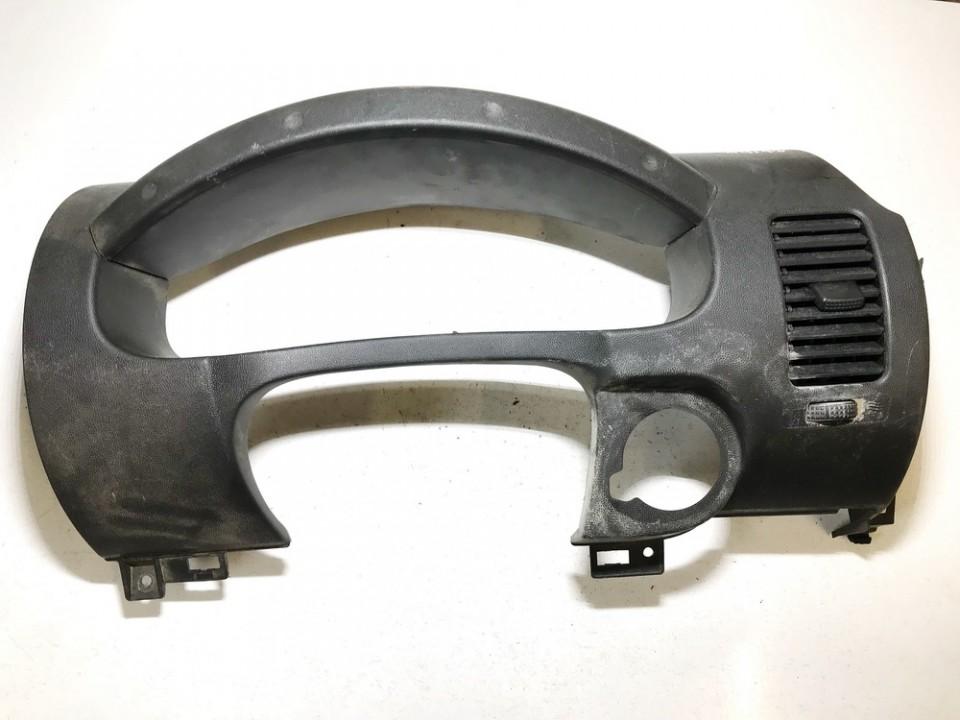 68236EB412 Nissan Navara 2010 Salono apdaila (plastmases)