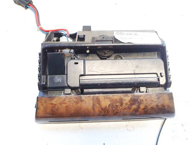 4B0857951 Audi A6 2001 Center Console Ashtray (Ash Tray)