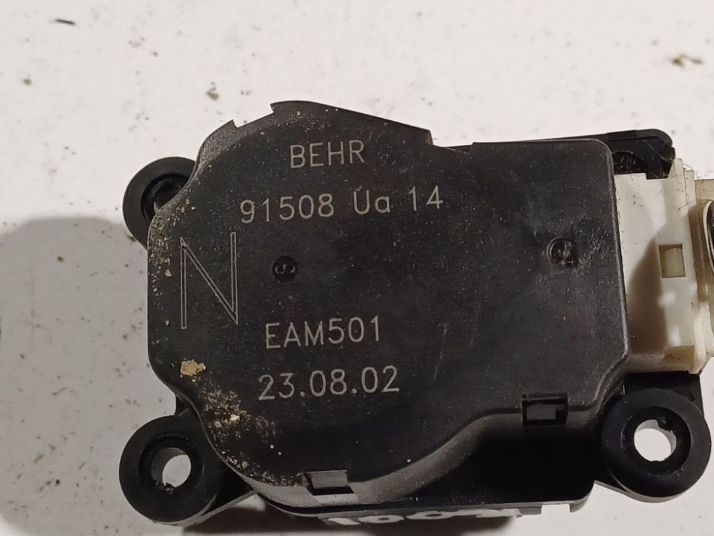 9150BU014 Peugeot 206 2002 Sildītāja vārsta motoriņš - Thumbnail 5