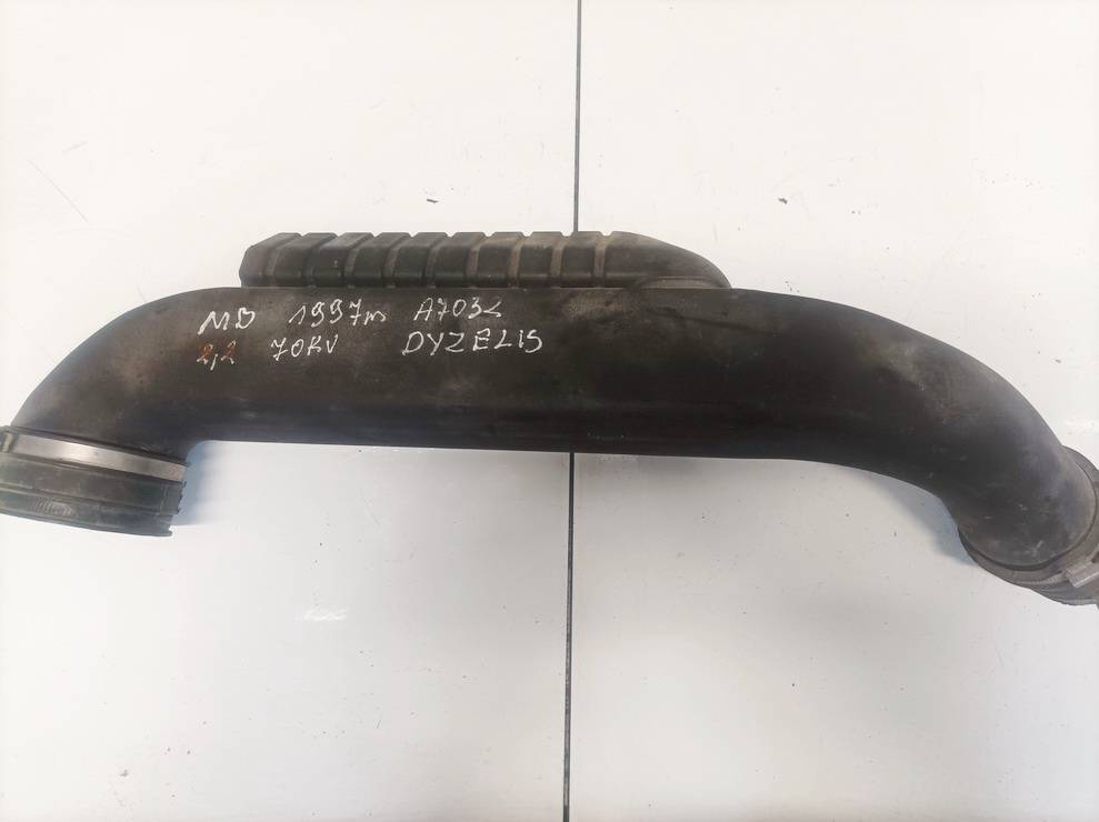 A6041400912 Mercedes-Benz E-CLASS 1997 Douille Filtre à Air Aspiration