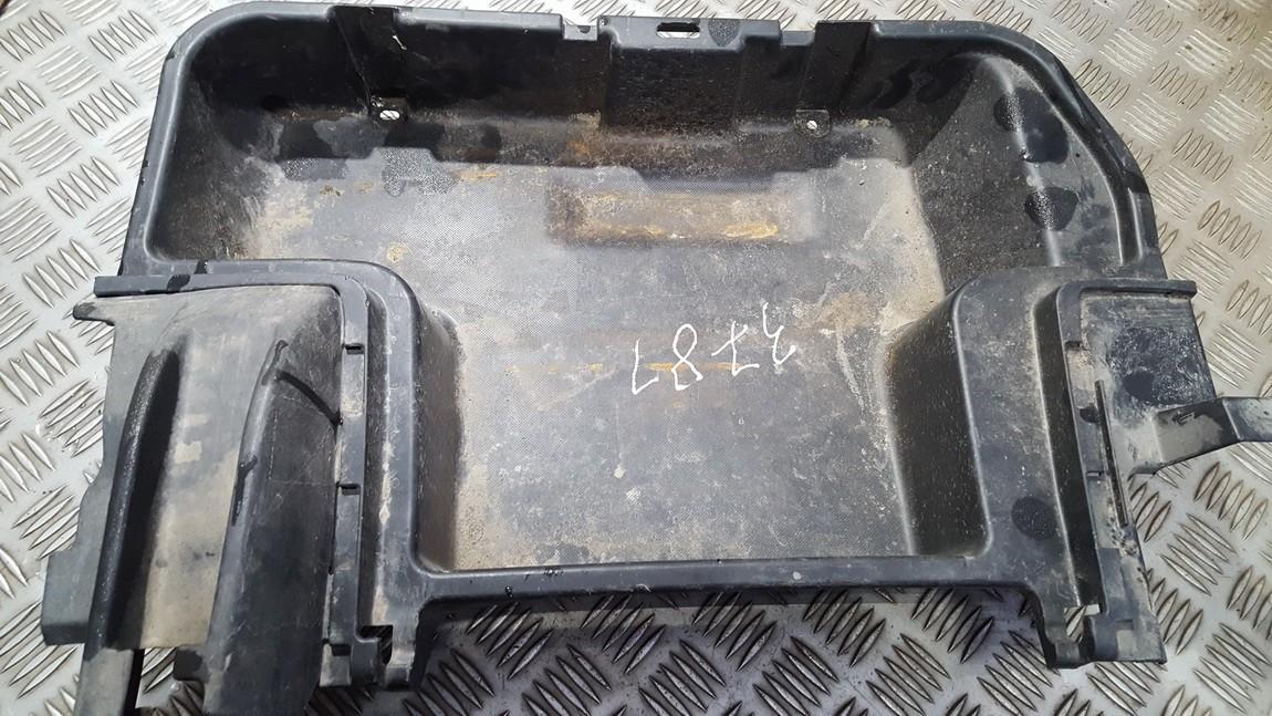 5853313010 Toyota Corolla Verso 2003 Kitos dalys