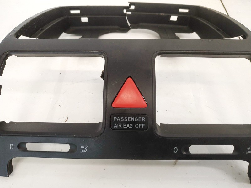 1K0919234B Volkswagen Golf 2004 Hazard switch