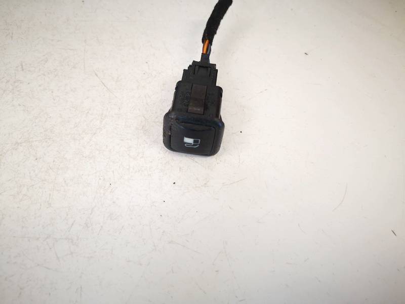 3B0959833A Volkswagen Bora 1999 Fuel Cap Switch (Gas Fuel Door Switch Button)