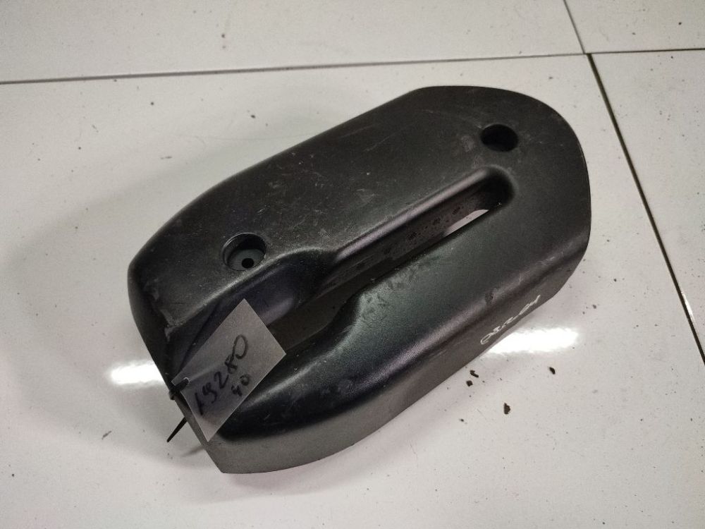 500161 BMW 3-Series 2000 Dolna osłona obudowy kolumny kierowniczej