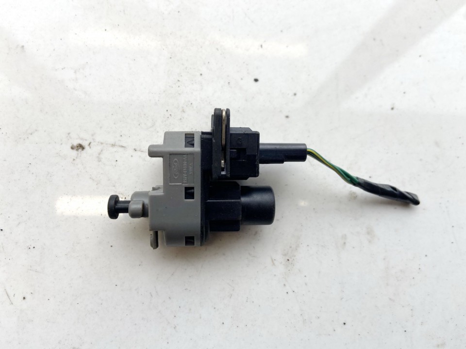 1S7T13480AA Toyota Previa 2001 Brake Light Switch (sensor) - Switch (Pedal Contact)