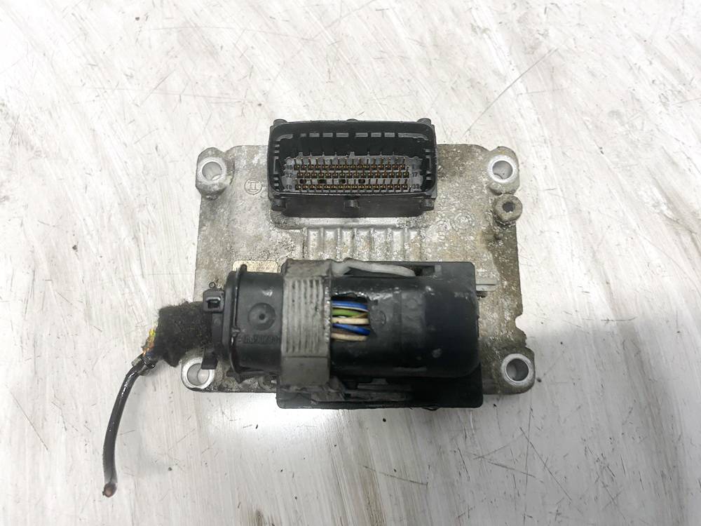 1039917768 Opel Corsa 2007 ECU Engine Computer (Engine Control Unit)