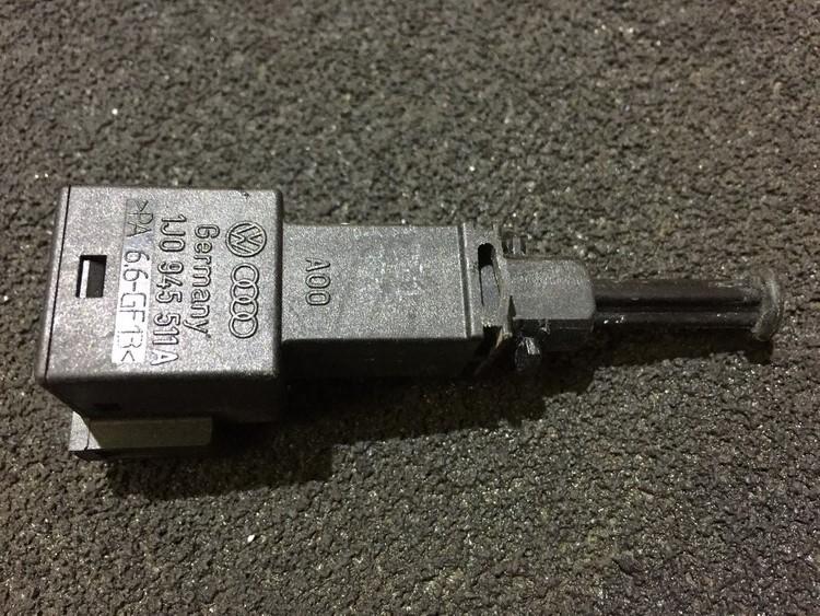 1J0945511A Seat Toledo 2001 Stabdziu zibintu daviklis (rele-varlyte)