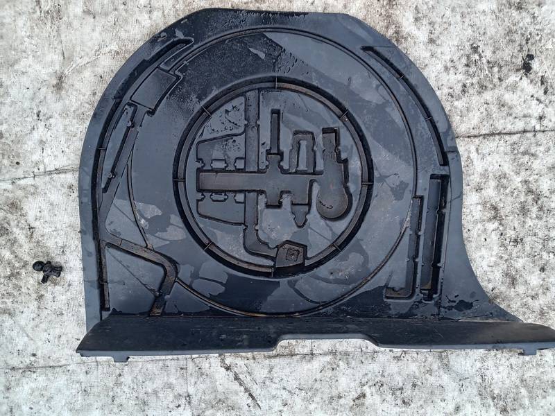 6477152010 Toyota Yaris 1999 Tool kit - Thumbnail 2